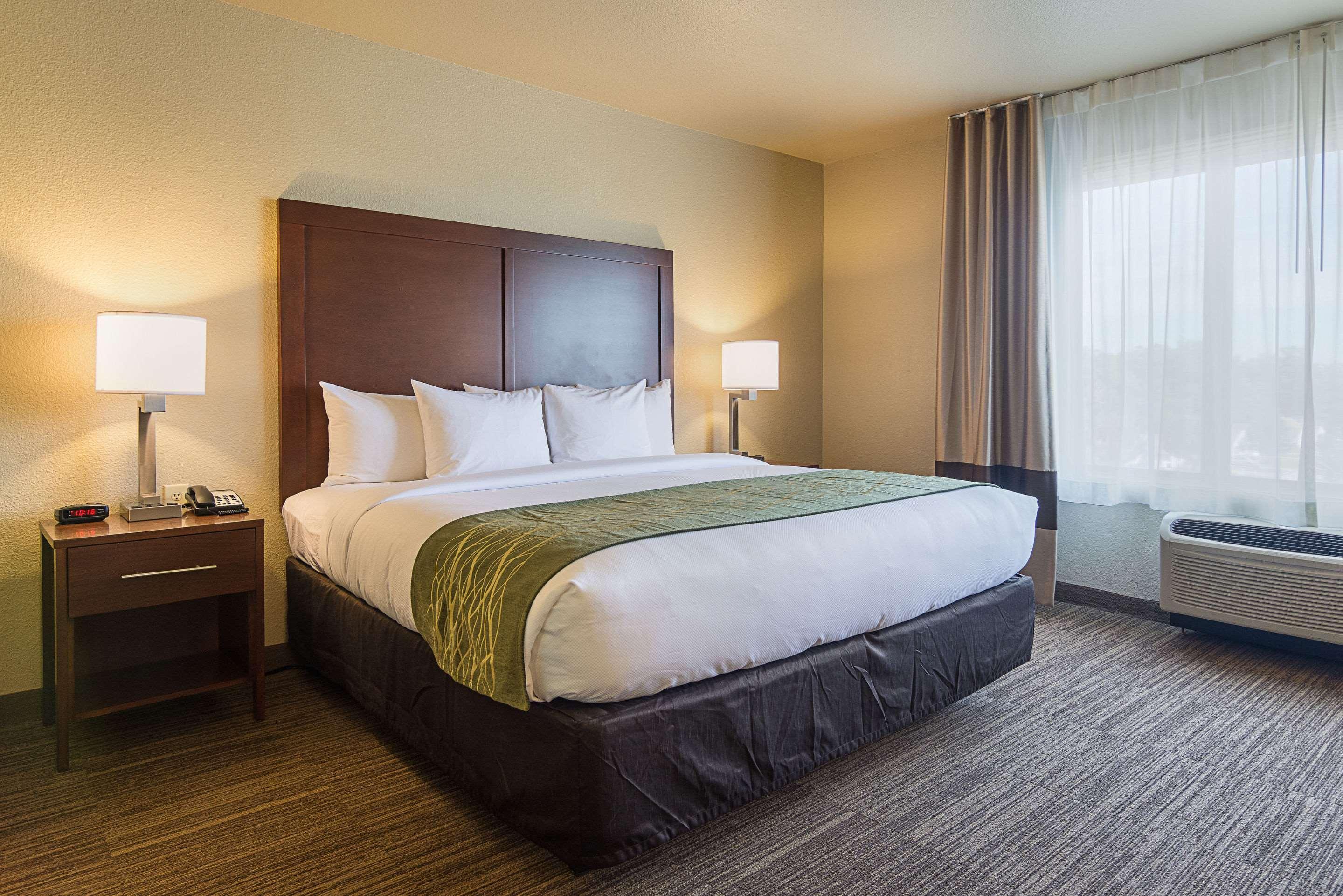 Comfort Inn Bentonville - Crystal Bridges Экстерьер фото
