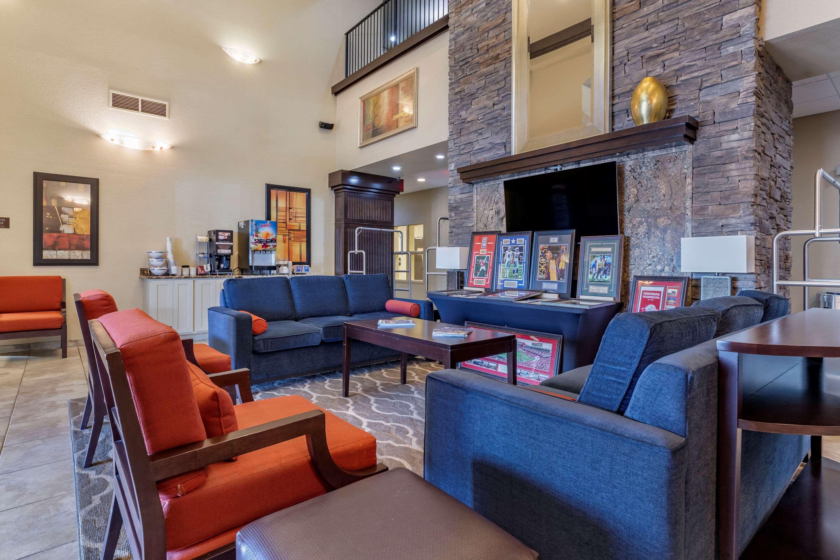 Comfort Inn Bentonville - Crystal Bridges Экстерьер фото