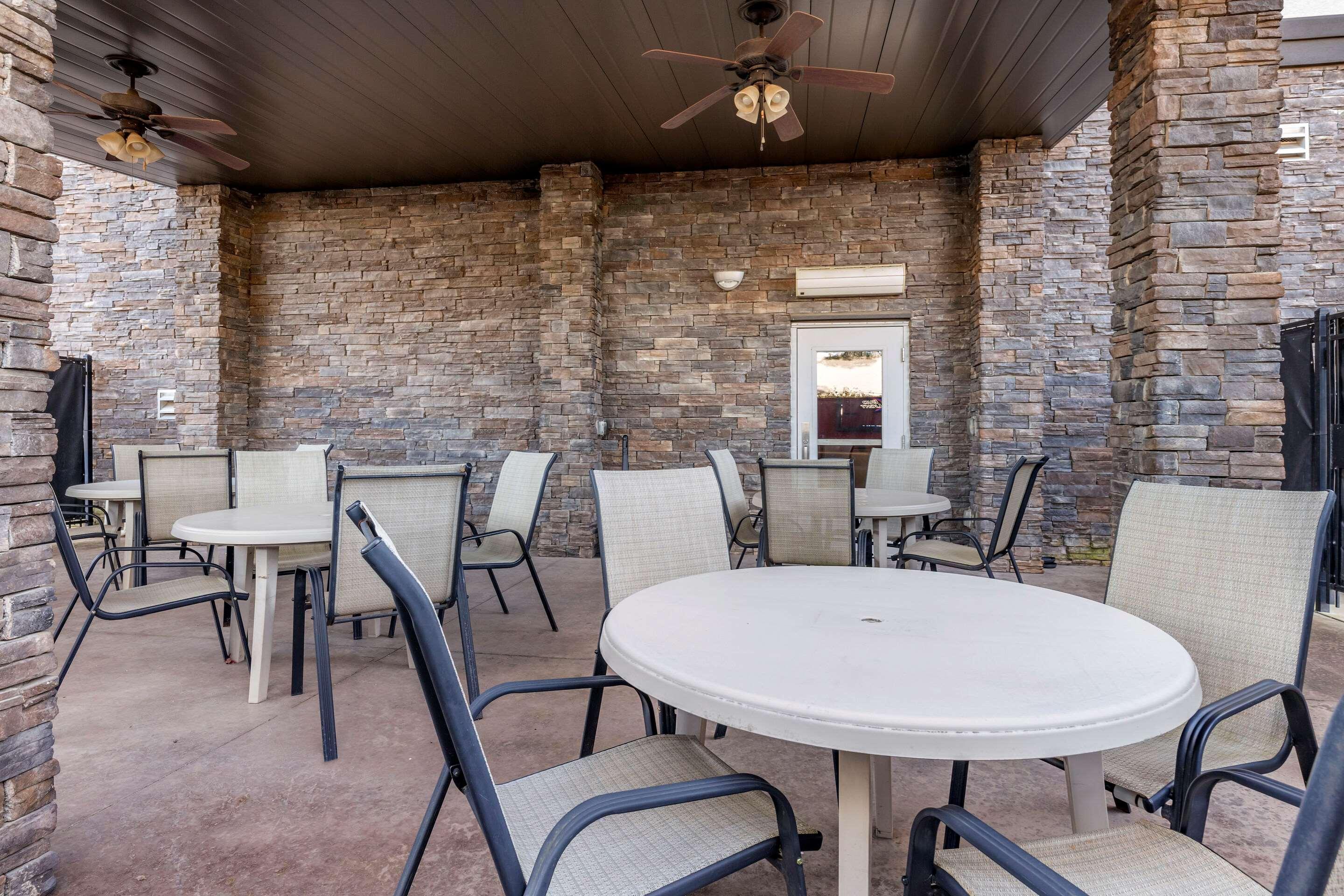 Comfort Inn Bentonville - Crystal Bridges Экстерьер фото