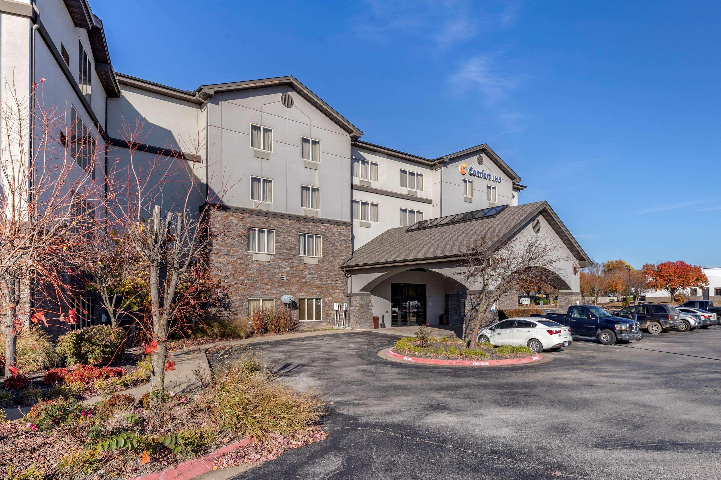 Comfort Inn Bentonville - Crystal Bridges Экстерьер фото